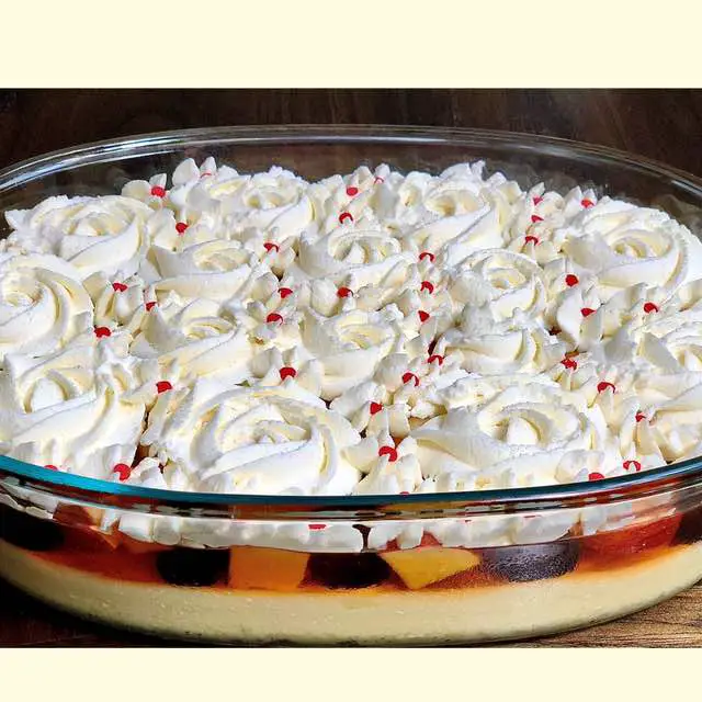 Trifle Pudding/Trifle Fruit Custard/Eggless trifle pudding/Custard with fruits/Eid dessert recipes