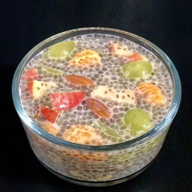 How to make a healthy chia seed pudding